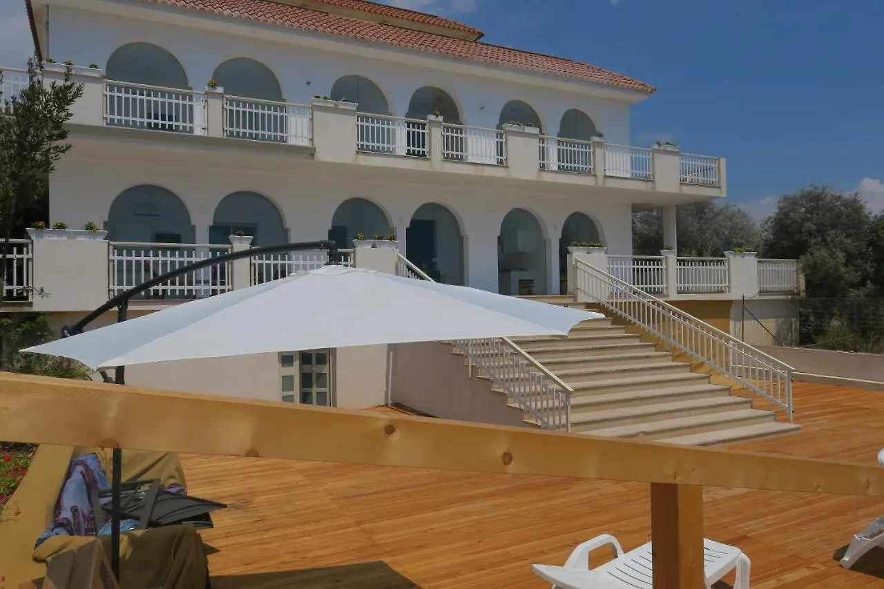 Donna Maria Apartment Cava d'Aliga 0*,